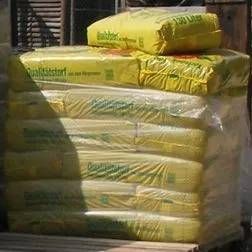 Gestapelte Säcke mit Dünger