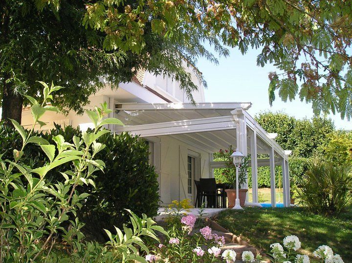 Pergolas blanche