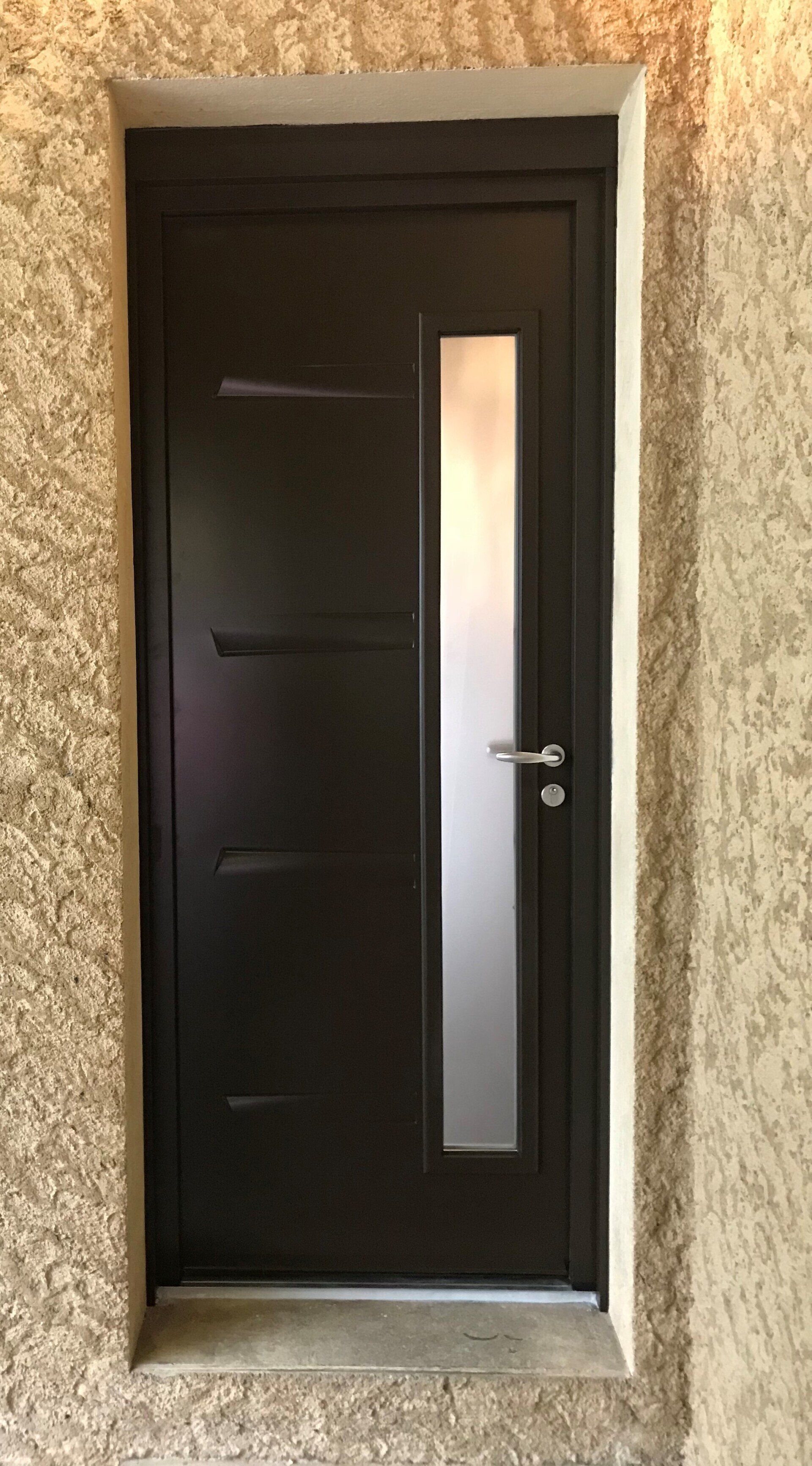 porte d'entrée rouge