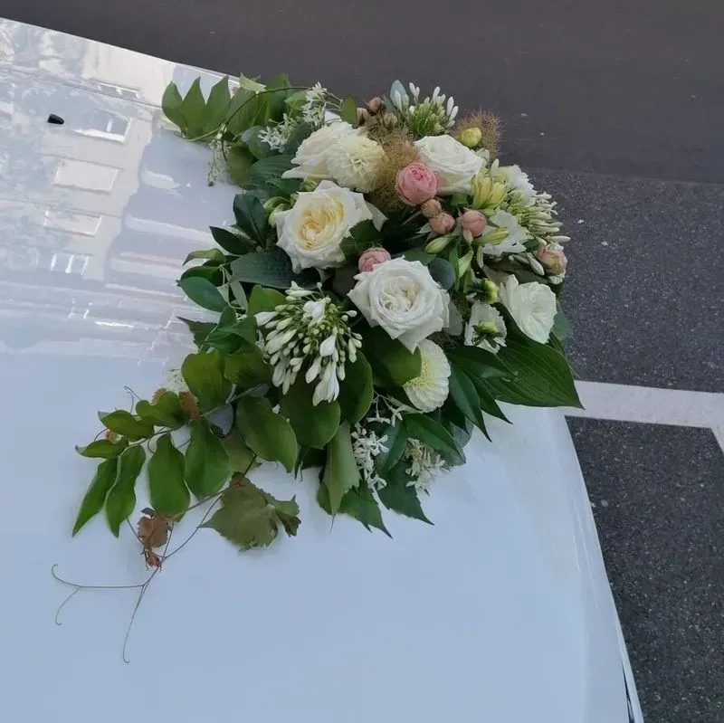 composition florale pour voiture - Flower Addict