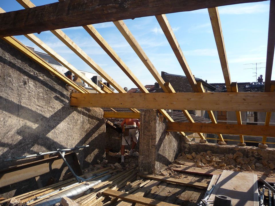 Remplacement d'une charpente sur une toiture agée