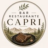 Logotipo del Bar Restaurante Capri con un filete en un plato en un paisaje de bosque y montaña.