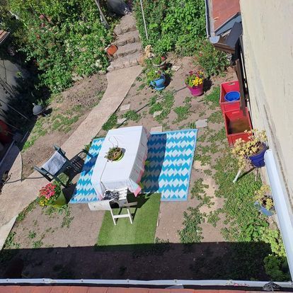 Un jardin avant engazonnement