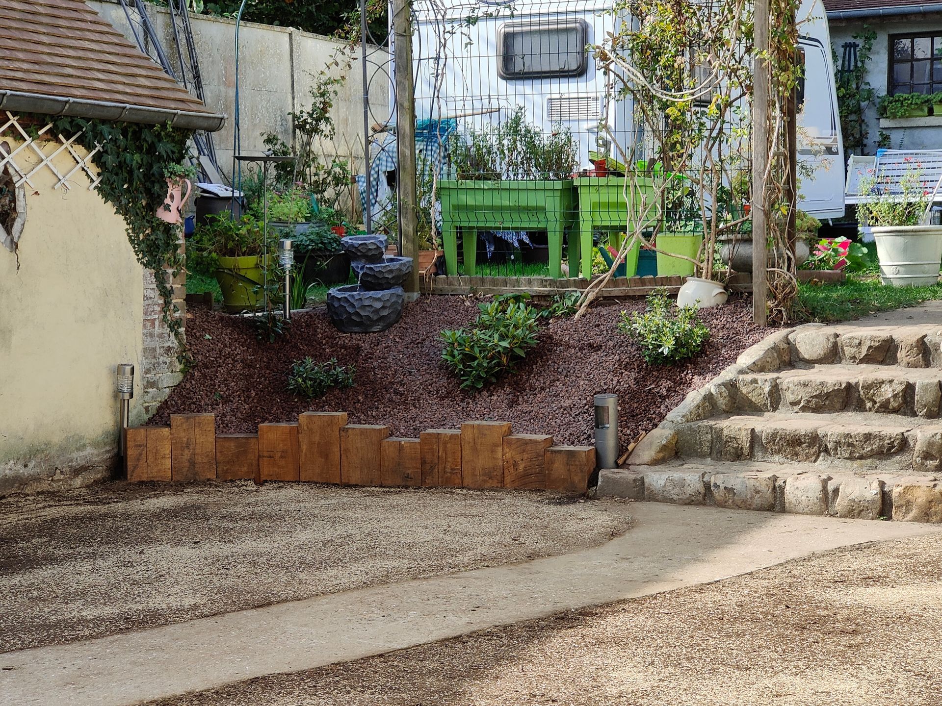Un massif paysager créé par Arbor & Paysage
