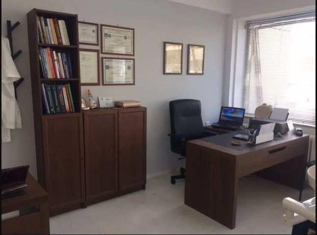 Χειρουργός Οδοντίατρος - Προσθετική Εμφυτευμάτων - Αισθητική Οδοντιατρική Γκαλίτσιου Βάγια