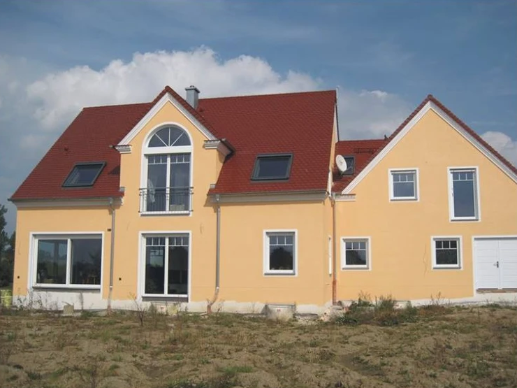 Haus mit Fenstern und Türen von Schreinerei und Drechslerei Steffen Moshammer