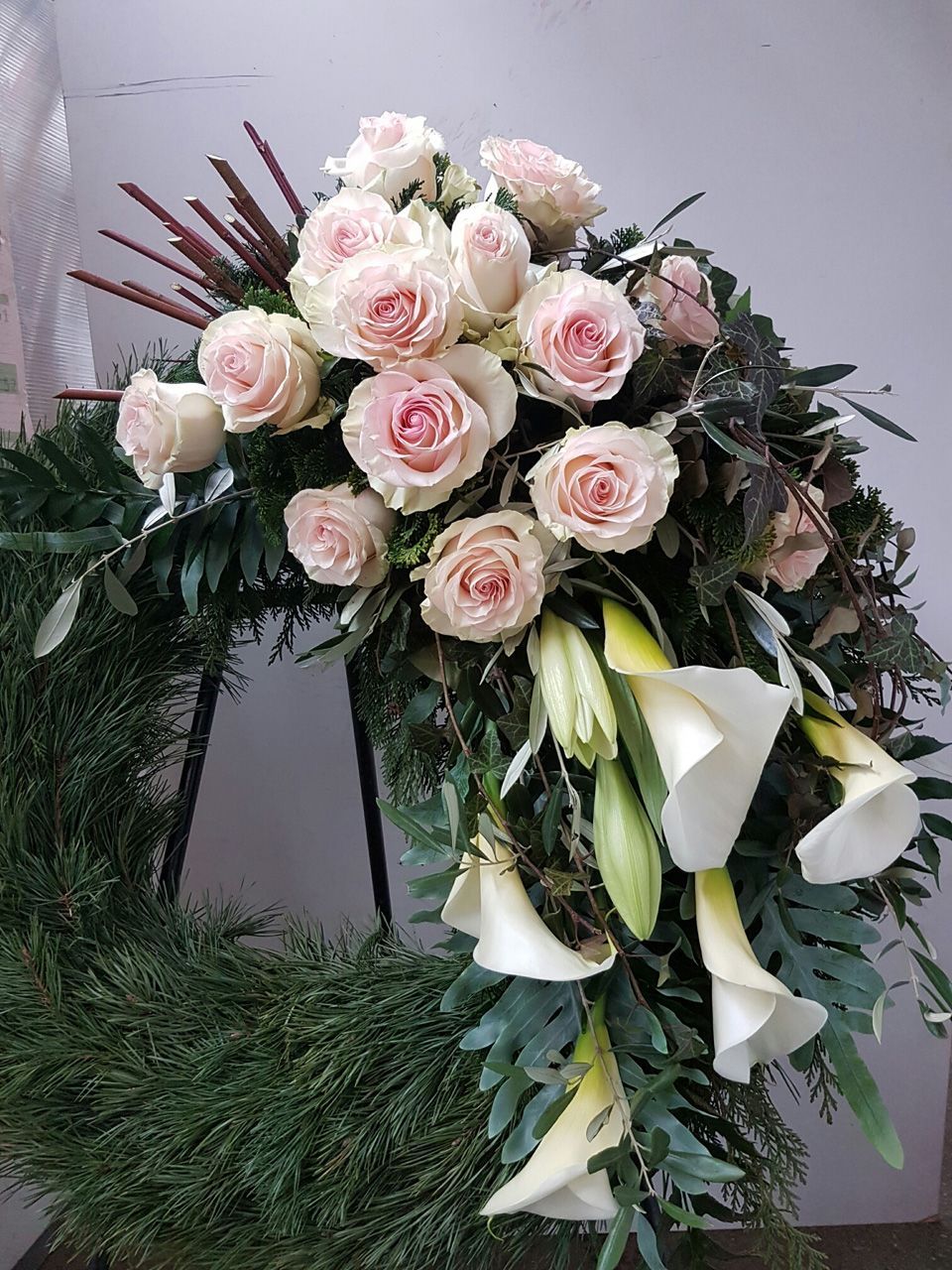 Blumenkranz aus pinkenRosen