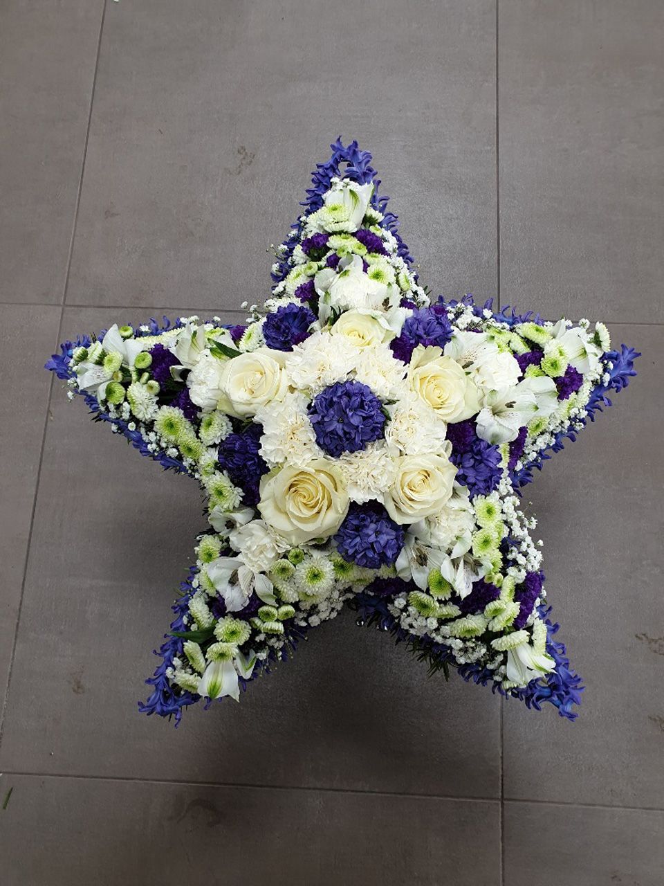 Sonderanfertigung im Form von einem Stern