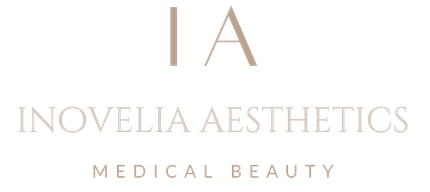INOVELIA AESTHETICS Logo mit dem Schriftzug &bdquo;Medical Beauty&ldquo; in sanftem Beige auf wei&szlig;em Hintergrund