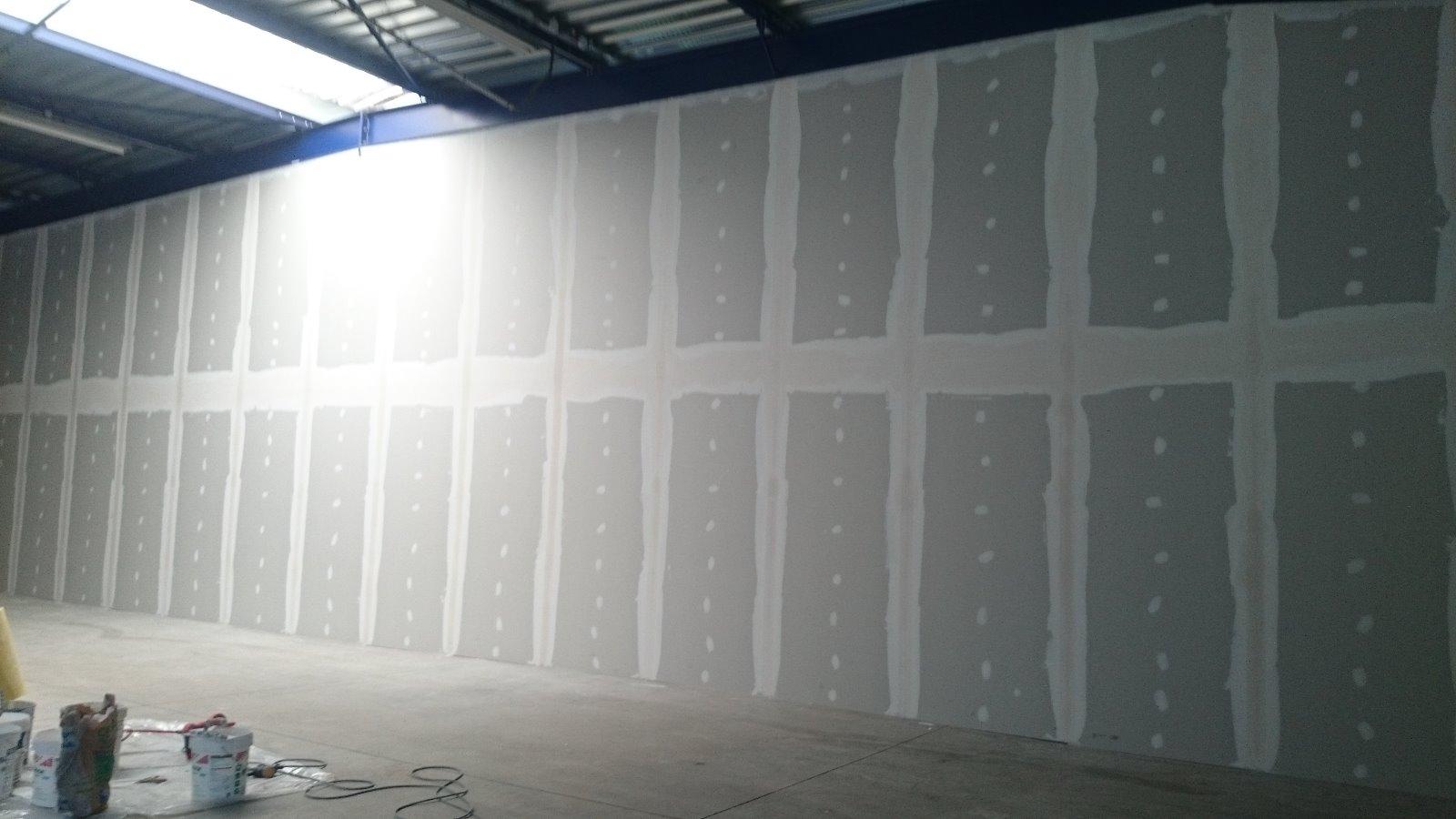 Travaux de plâtrerie pour votre local