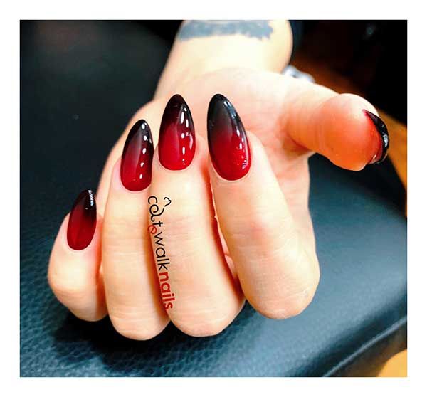Μανικιούρ Ombre Κόκκινο - Μαύρο Οβάλ Σχήμα