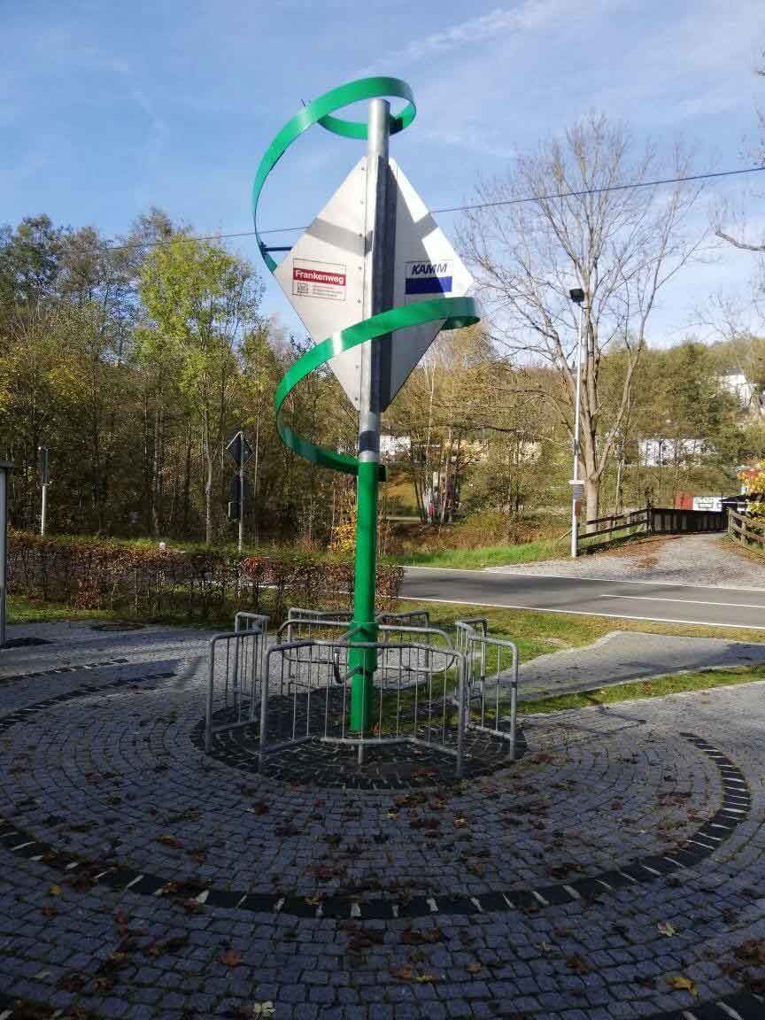 Metall-Konstruktion in Grün