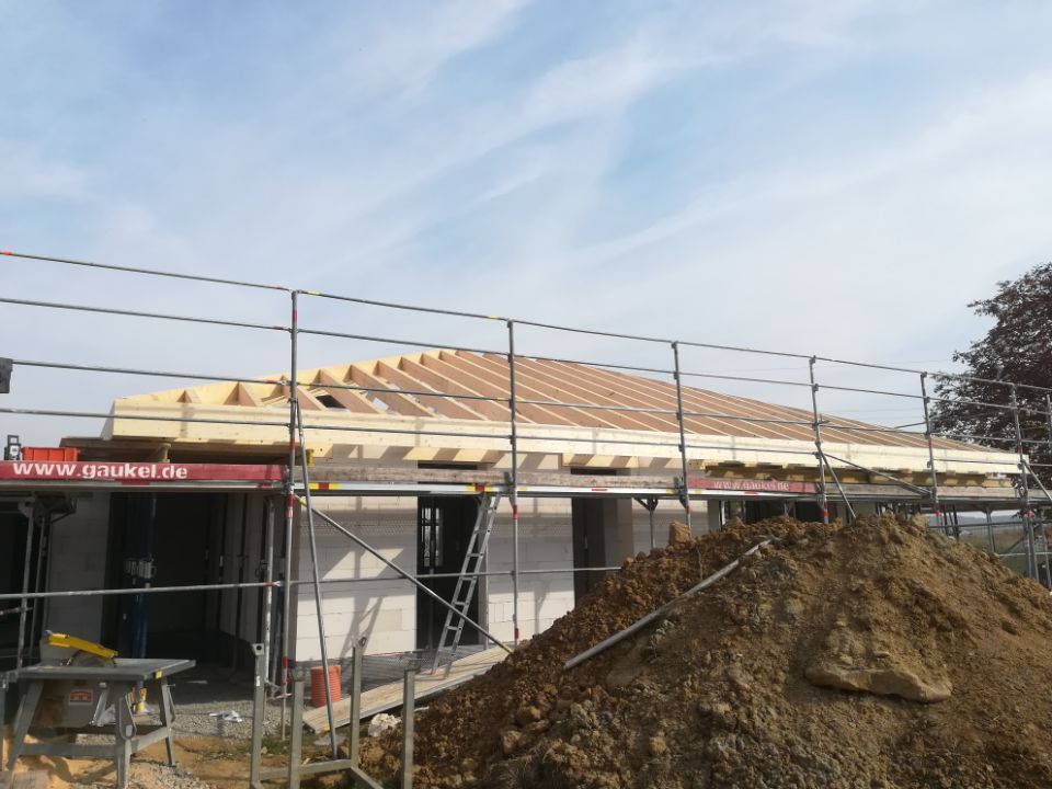 Dach in Konstruktion