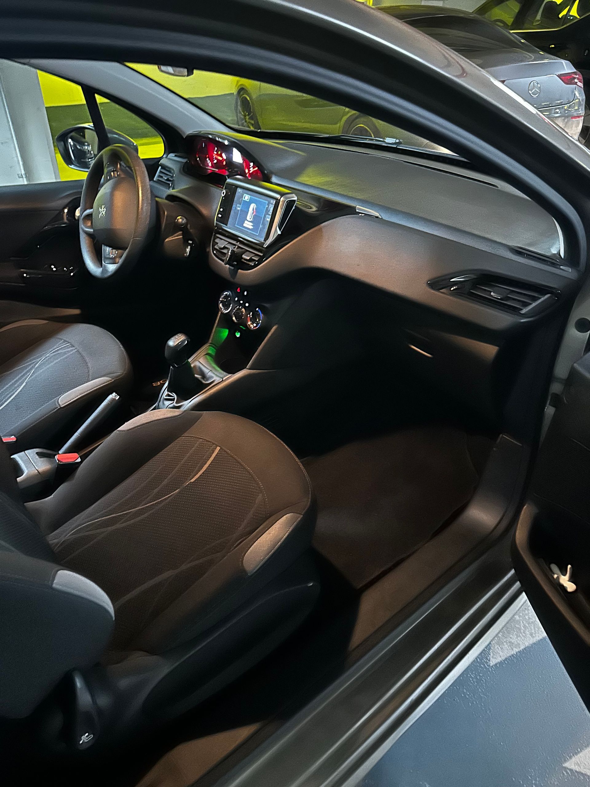 Lavage de l'extérieur d'une automobile