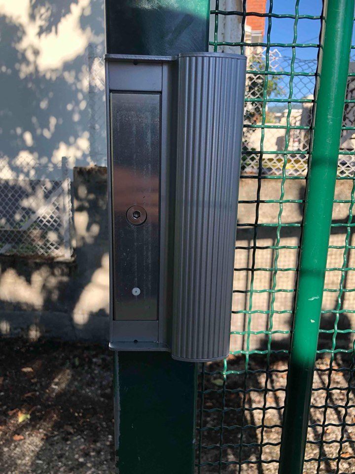 Système d'ouverture automatique d'une porte