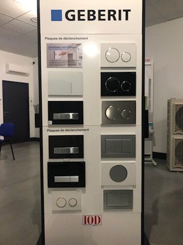 Présentoir de bouton de chasse d'eau