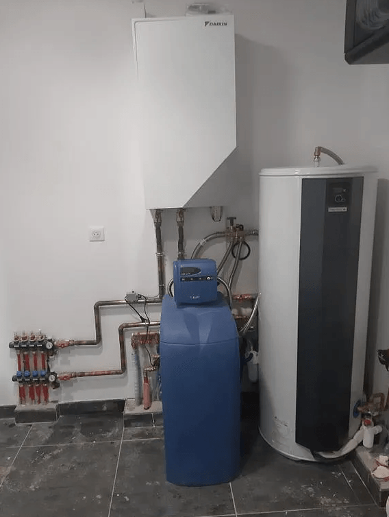 Ballon d'eau chaude installé