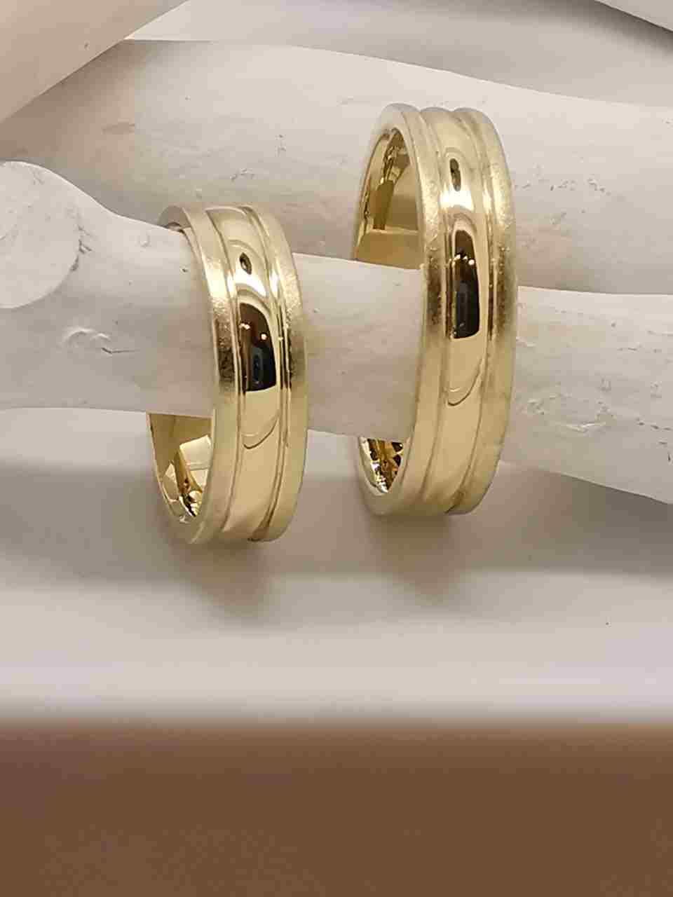 goldfarbene Trauringe