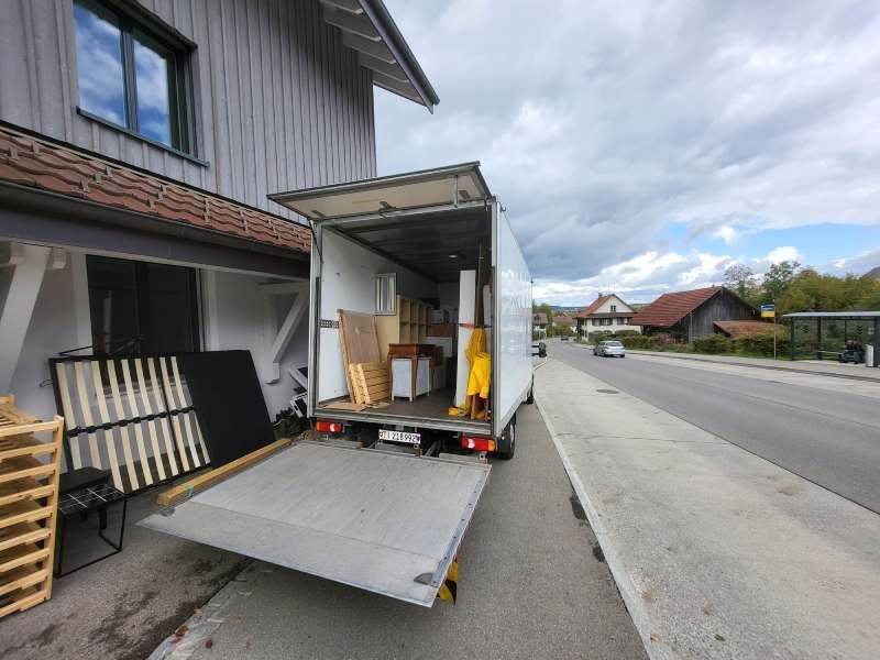 Ditta di traslochi commerciali - Pifferini Trasporti