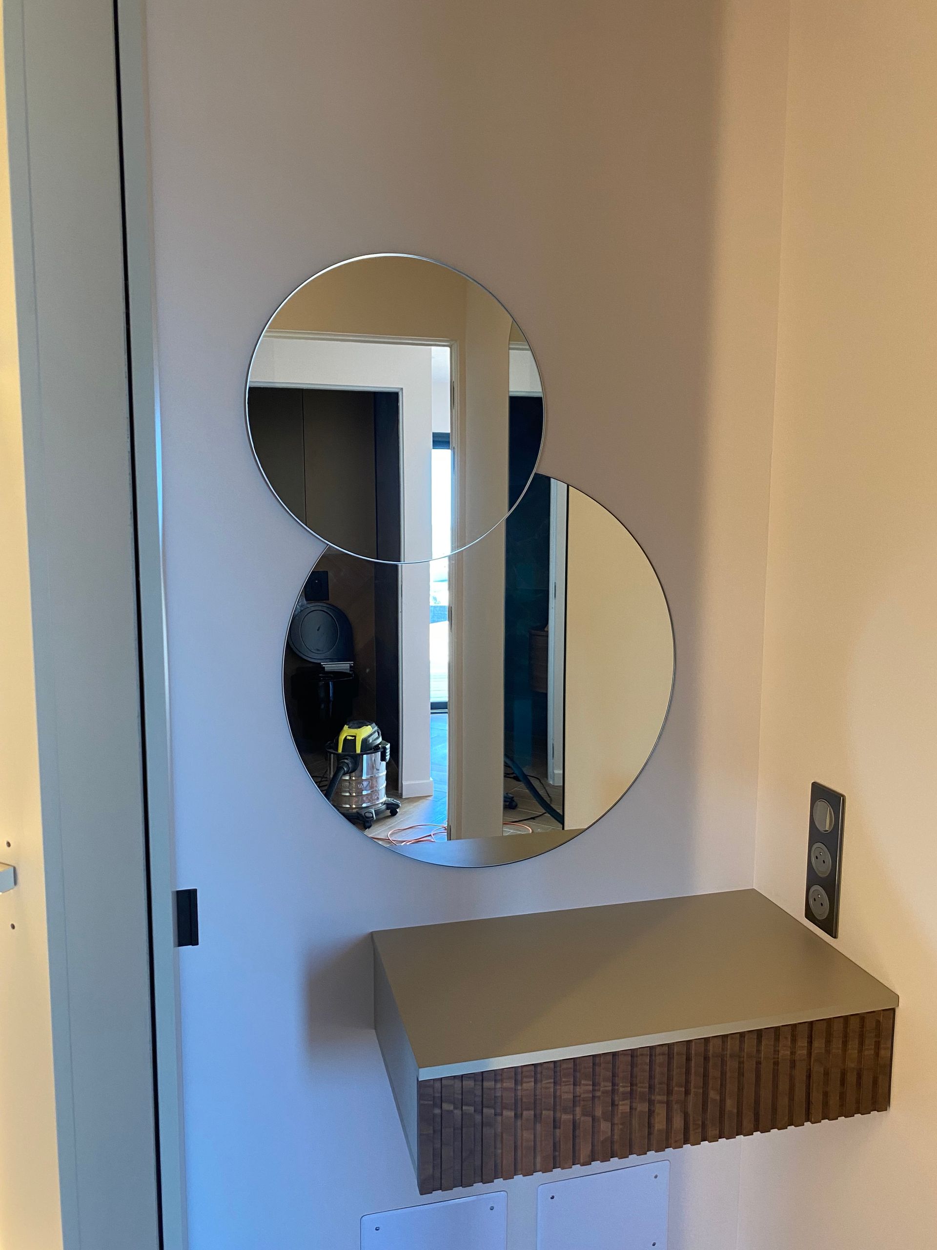 Miroir avec éclairage