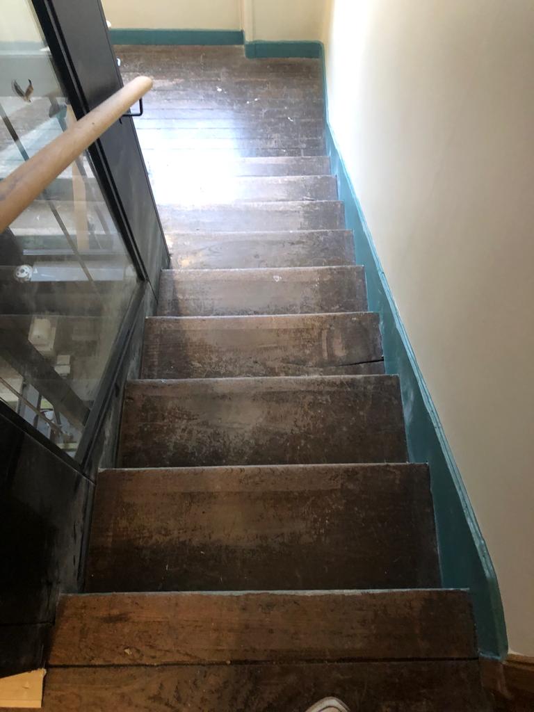 rénovation de parquet escalier avant