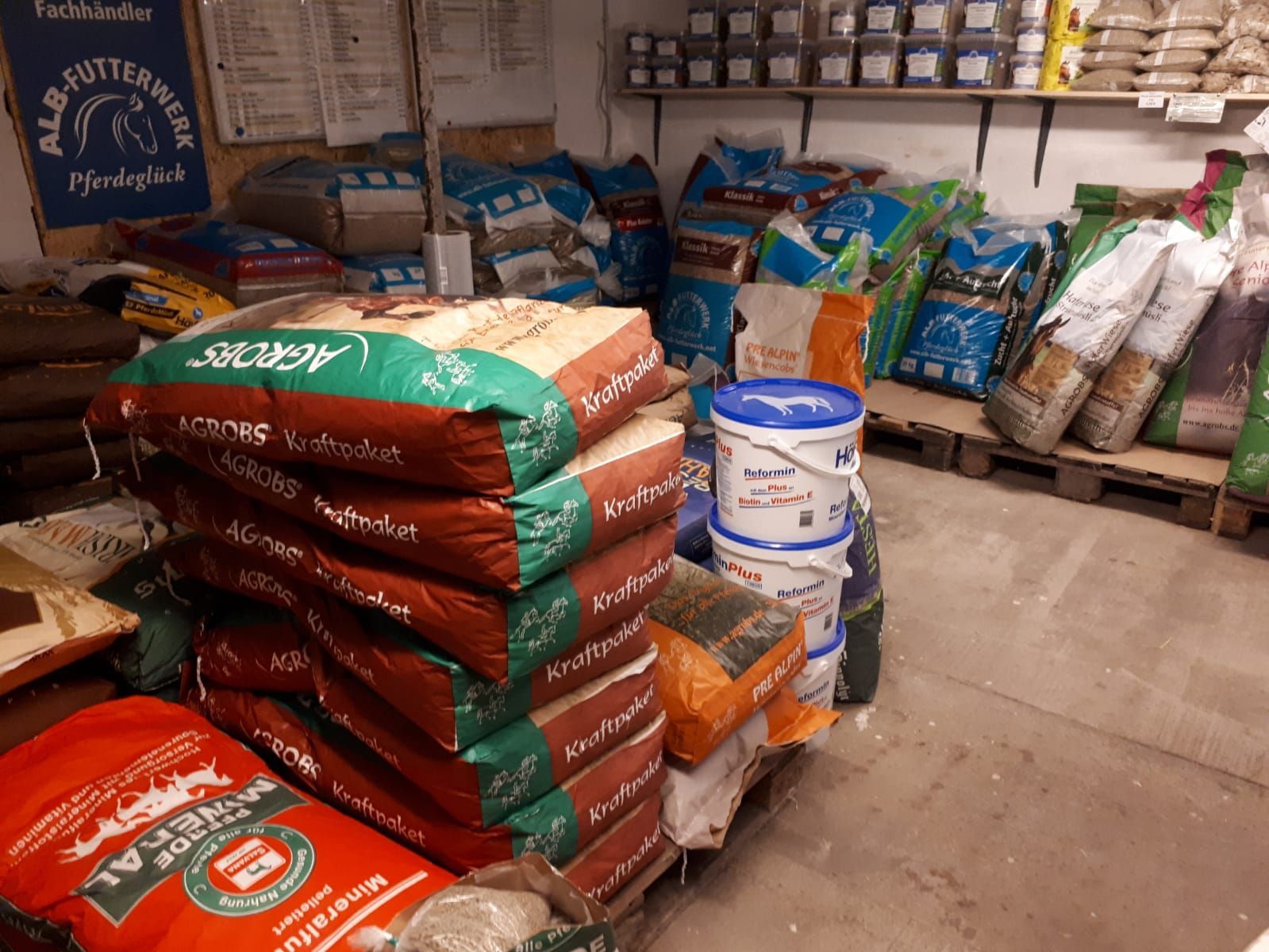 Futter und Referenz Bild Futtermittelhandel Oranienburg