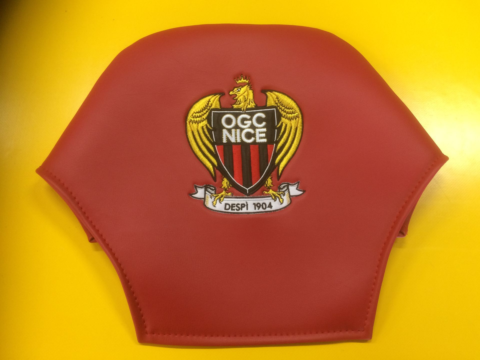 Tétière pour siège