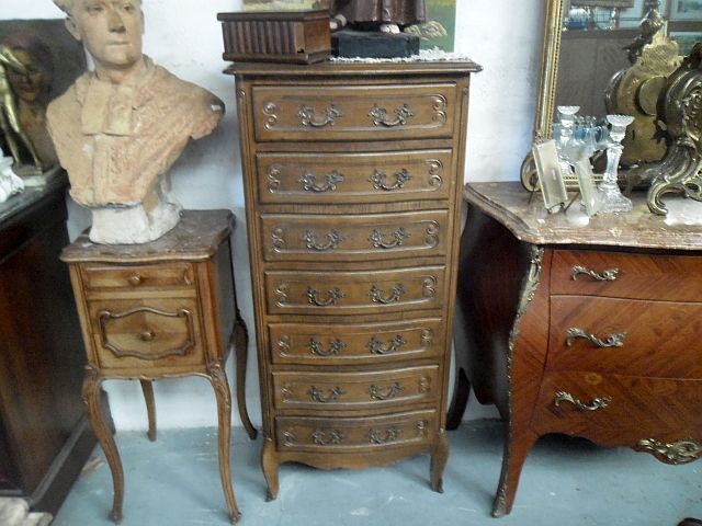 Vieux meuble
