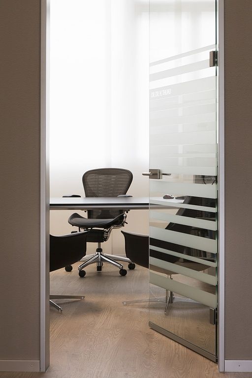 Praxis - Dr. Dr. Henri Thuau - Baar