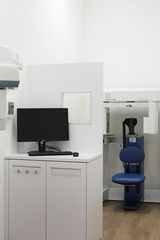 Praxis - Dr. Dr. Henri Thuau - Baar