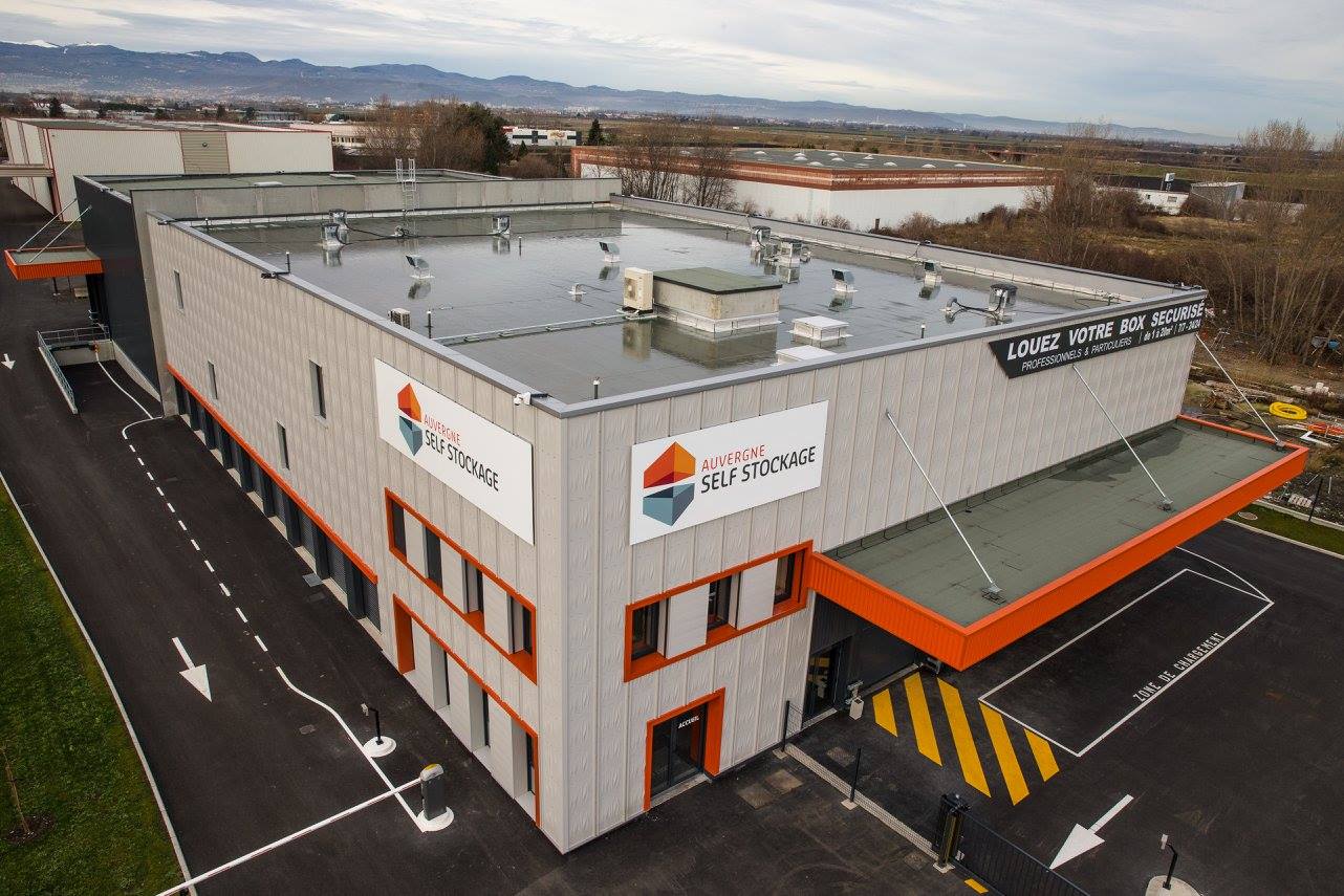 Bâtiment d'Auvergne Self Stockage vu du ciel