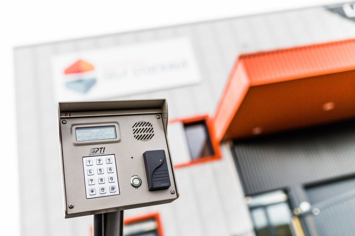 Lecteur de badge d’accès