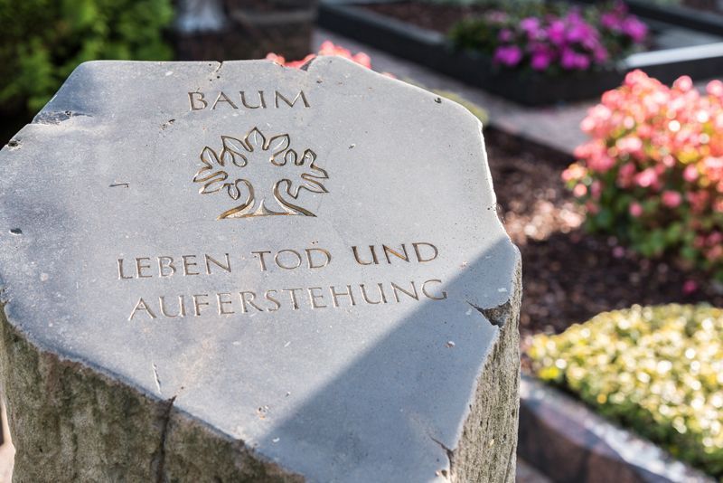 Grabmale | Joerißen Grabmale GmbH in Mönchengladbach und Wegberg