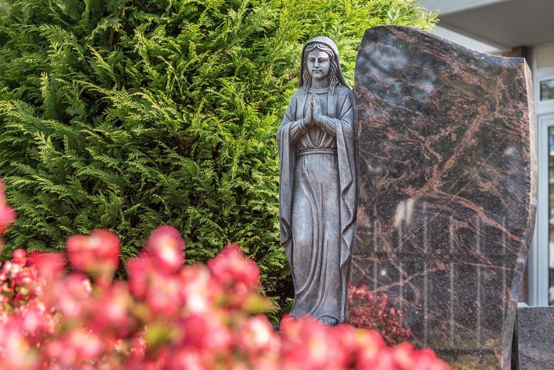 Grabmale | Joerißen Grabmale GmbH in Mönchengladbach und Wegberg