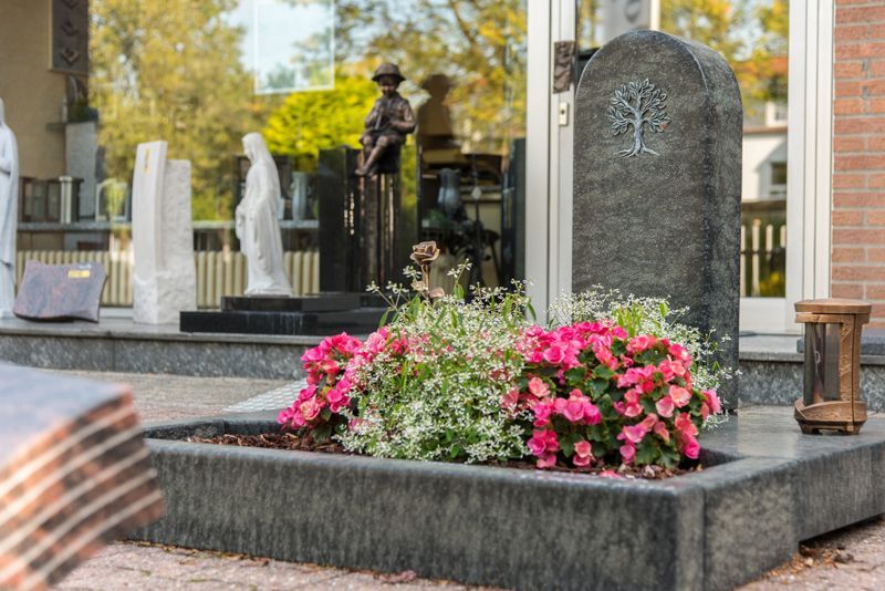 Grabmale | Joerißen Grabmale GmbH in Mönchengladbach und Wegberg