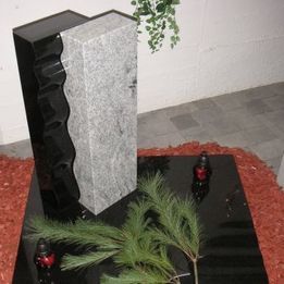 Grabsteine für Urnengräber | Joerißen Grabmale GmbH in Mönchengladbach und Wegberg