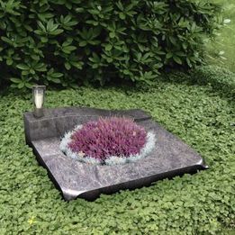 Grabsteine für Urnengräber | Joerißen Grabmale GmbH in Mönchengladbach und Wegberg