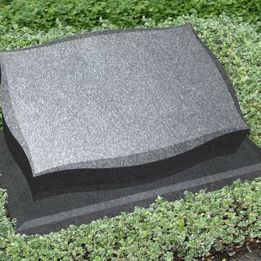 Grabsteine für Urnengräber | Joerißen Grabmale GmbH in Mönchengladbach und Wegberg