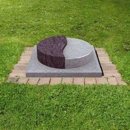 Grabsteine für Urnengräber | Joerißen Grabmale GmbH in Mönchengladbach und Wegberg