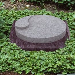 Grabsteine für Urnengräber | Joerißen Grabmale GmbH in Mönchengladbach und Wegberg