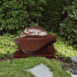 Grabsteine für Urnengräber | Joerißen Grabmale GmbH in Mönchengladbach und Wegberg