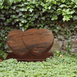 Grabsteine für Urnengräber | Joerißen Grabmale GmbH in Mönchengladbach und Wegberg