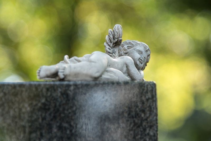 Urnenstelengräber | Joerißen Grabmale GmbH in Mönchengladbach und Wegberg