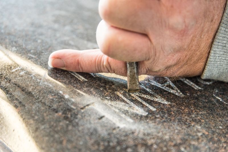 Unsere Leistungen | Joerißen Grabmale GmbH in Mönchengladbach und Wegberg