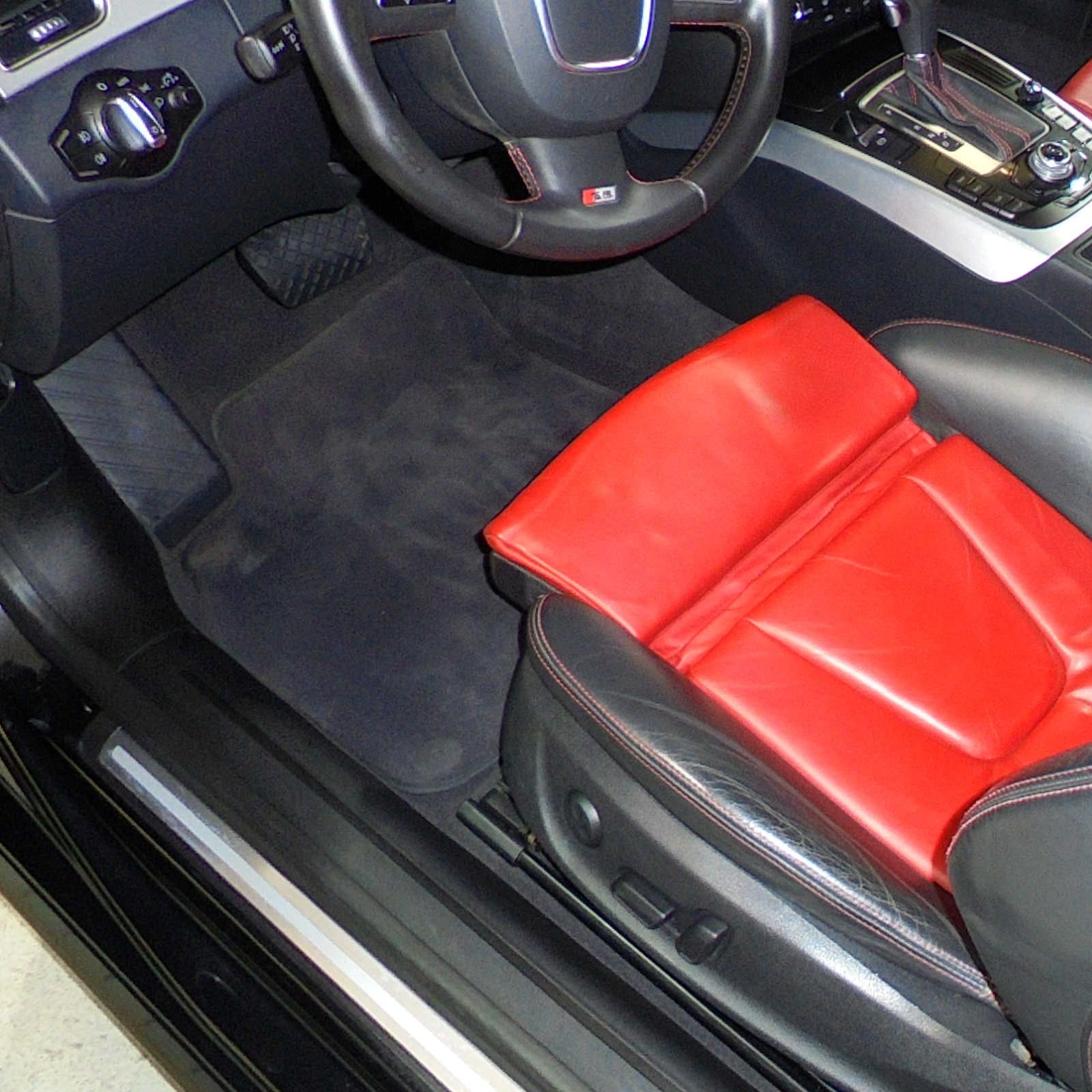 Gereinigter Innenraum Fahrerseite