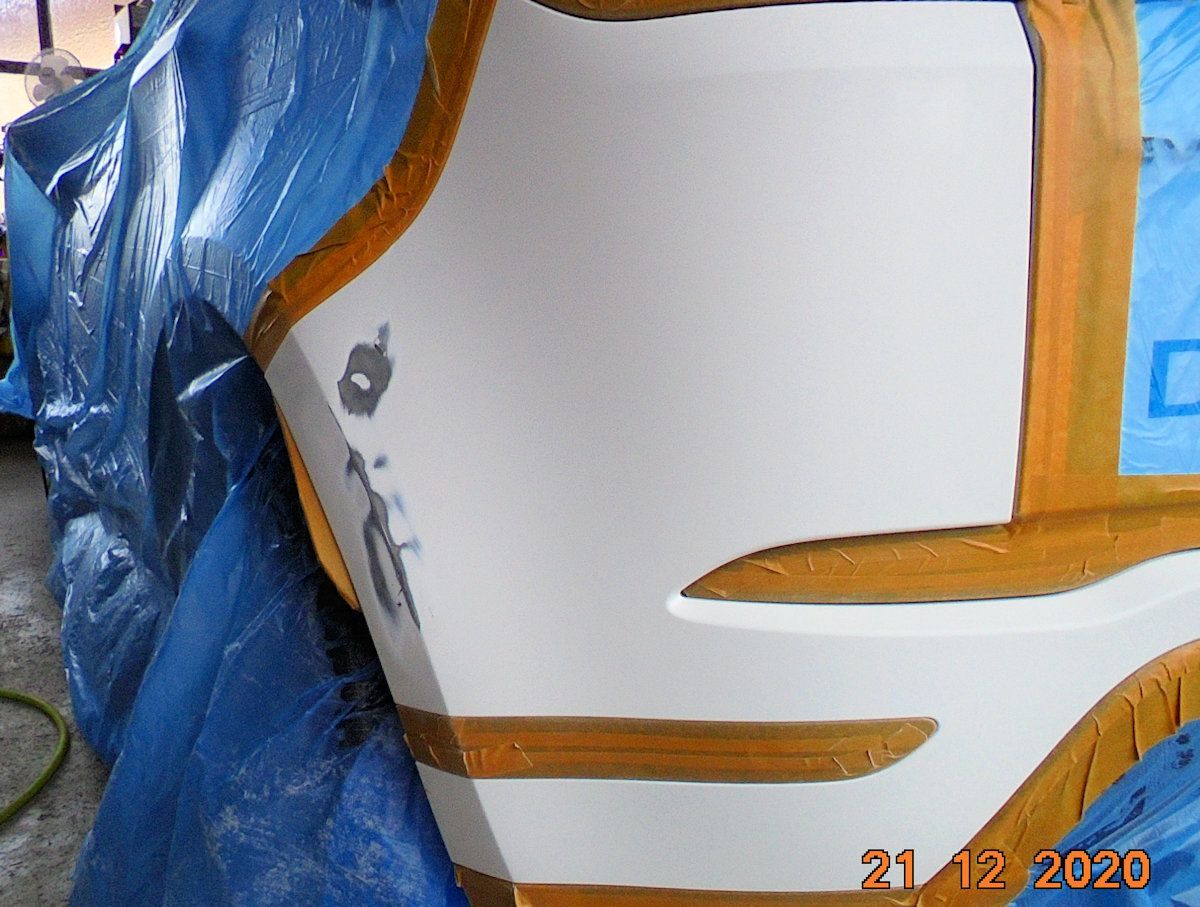 Zweiter Schritt der Lackreparatur