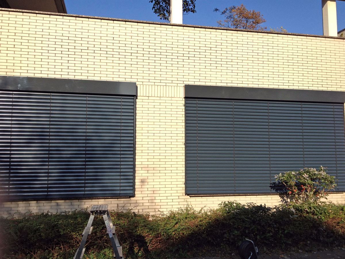 Sonnenschutz dank Jalousien von MLS Sonnenschutztechnik aus Köln