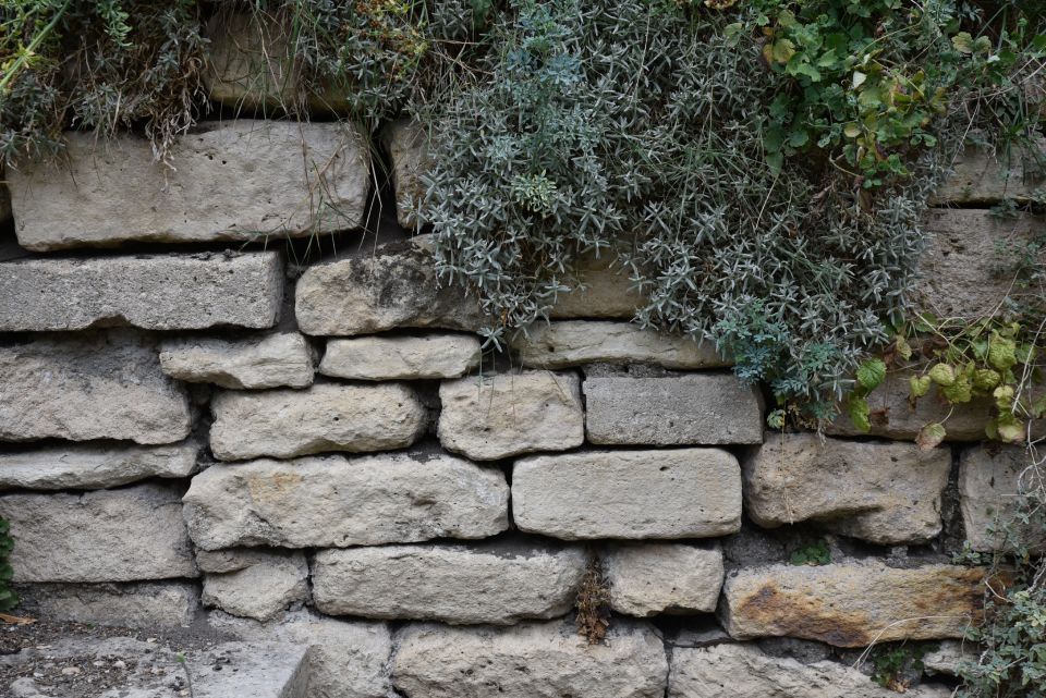 construction de murs en pierre