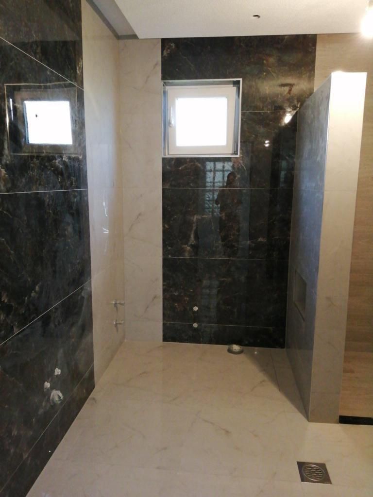 Pose de carrelage, réfection salle de bains