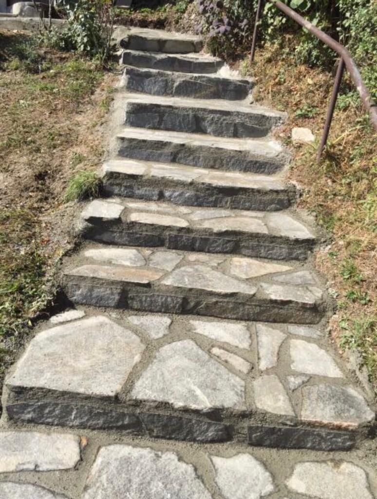 escaliers en pierre